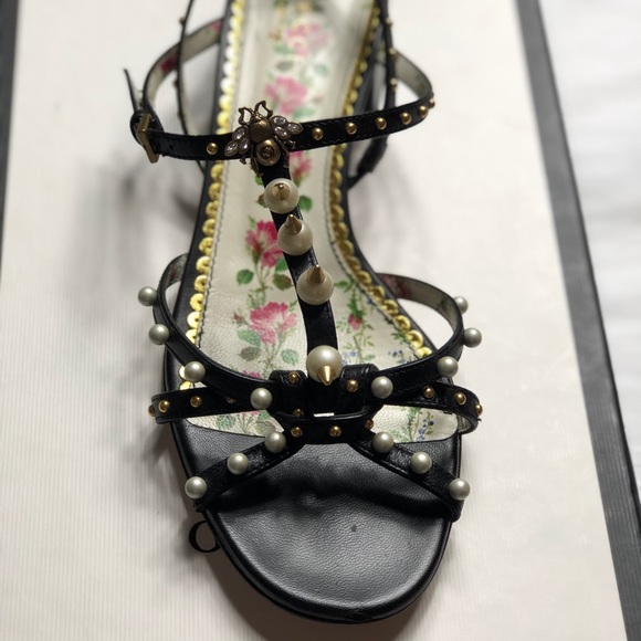 Gucci Strappy Black Sandal with Spikes, Pearls and Bee detail 🐝 - Picture 10 of 11